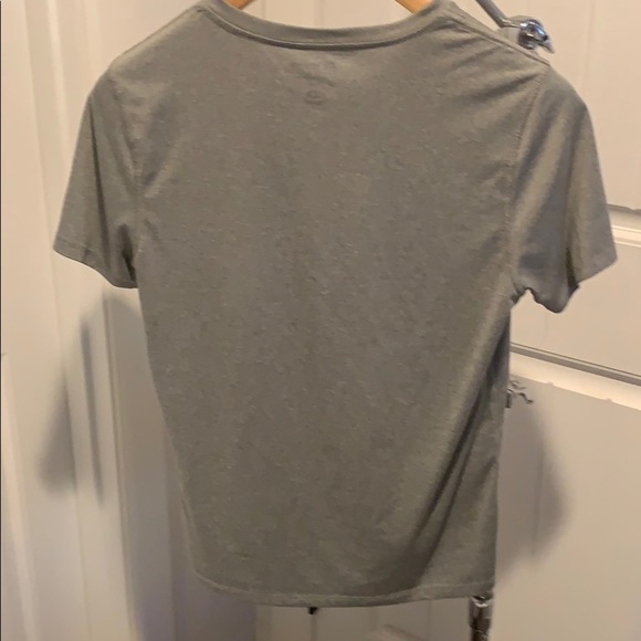 Men’s NEW Layer 8 stretch running shirt - Picture 5 of 5